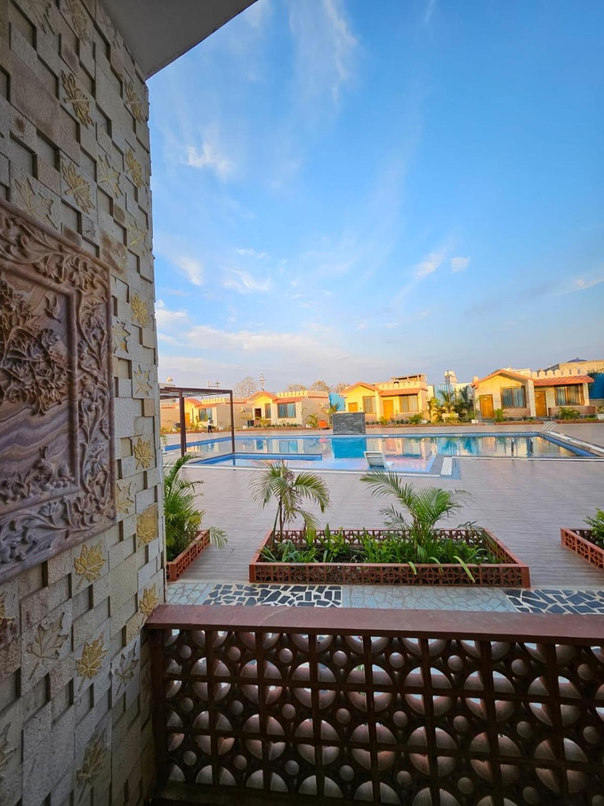The Mewar Palace And Resort Shivpurī Екстериор снимка