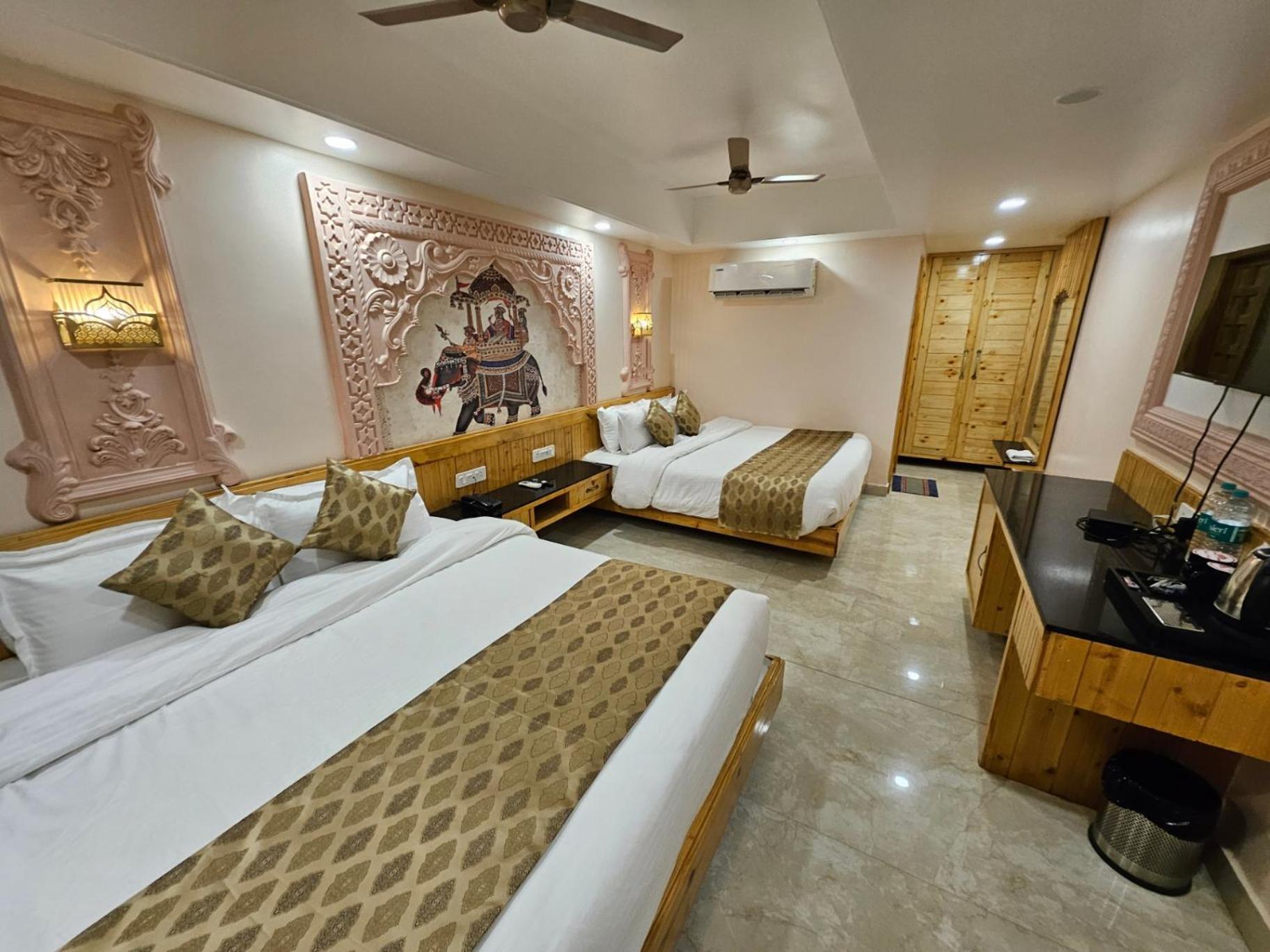 The Mewar Palace And Resort Shivpurī Екстериор снимка